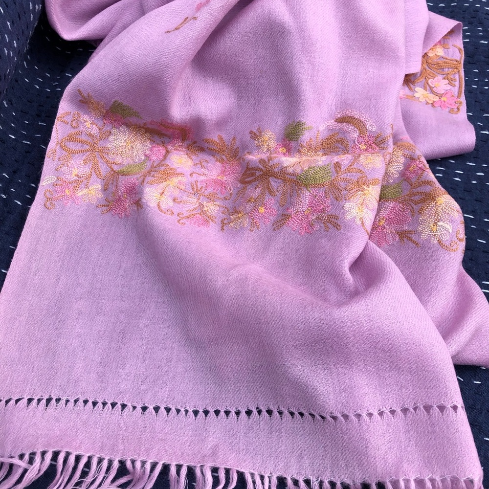 Pashmina Violet with embroidered flowers.